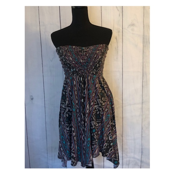 Billabong Dresses & Skirts - Billabong Aztec Print Strapless Dress